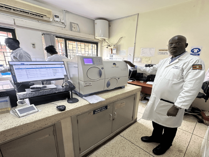 Vitek 2 Compact Machine